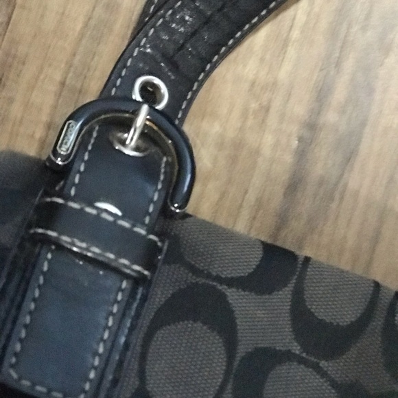 Black coach bag from early 2000s (authentic) - Picture 3 of 5
